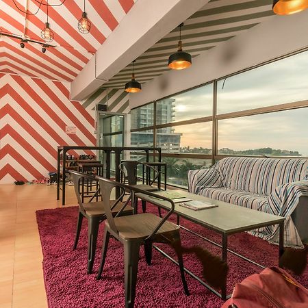Seaview Capsule Hotel Kota Kinabalu Exterior photo