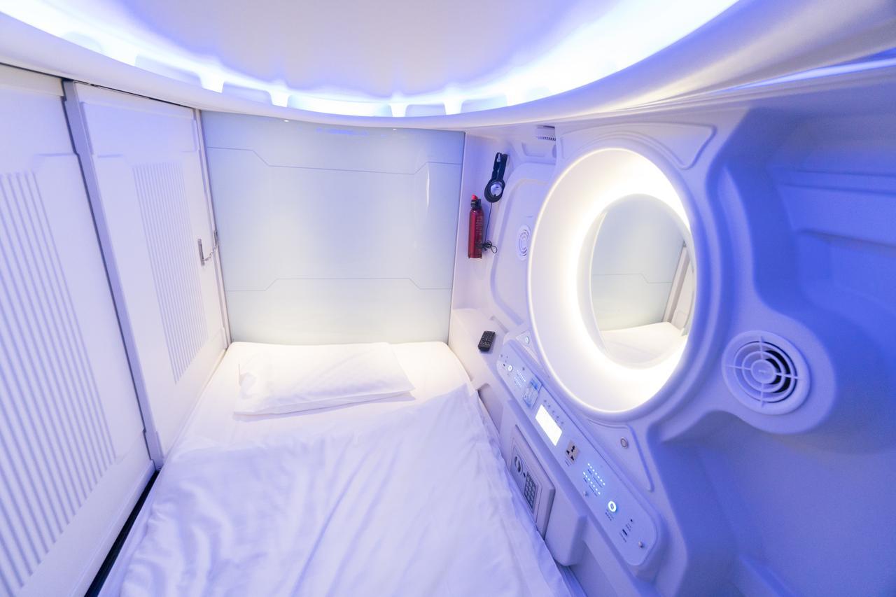 Seaview Capsule Hotel Kota Kinabalu Exterior photo